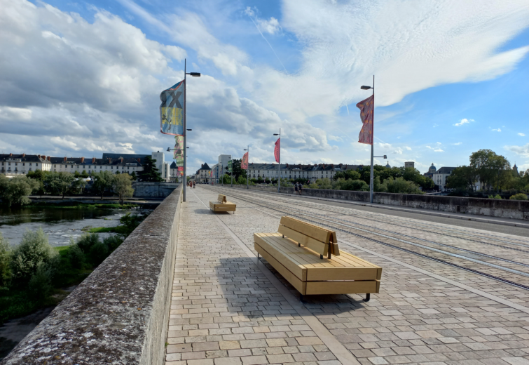 Mobilier urbain d'extérieur