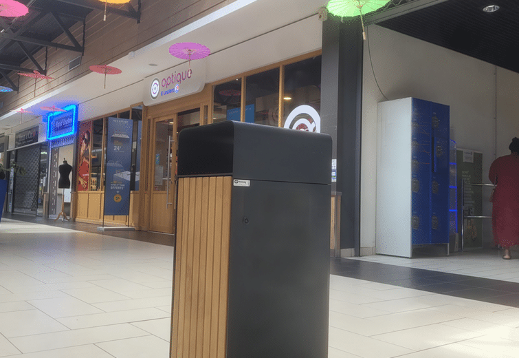 guyon mobilier urbain poubelle centre commercial plerin NEO