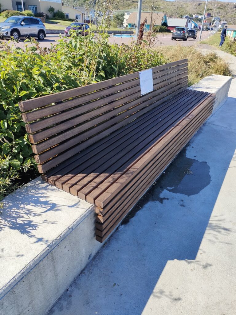 guyon mobilier urbain durable saint pierre et miquelon lasure